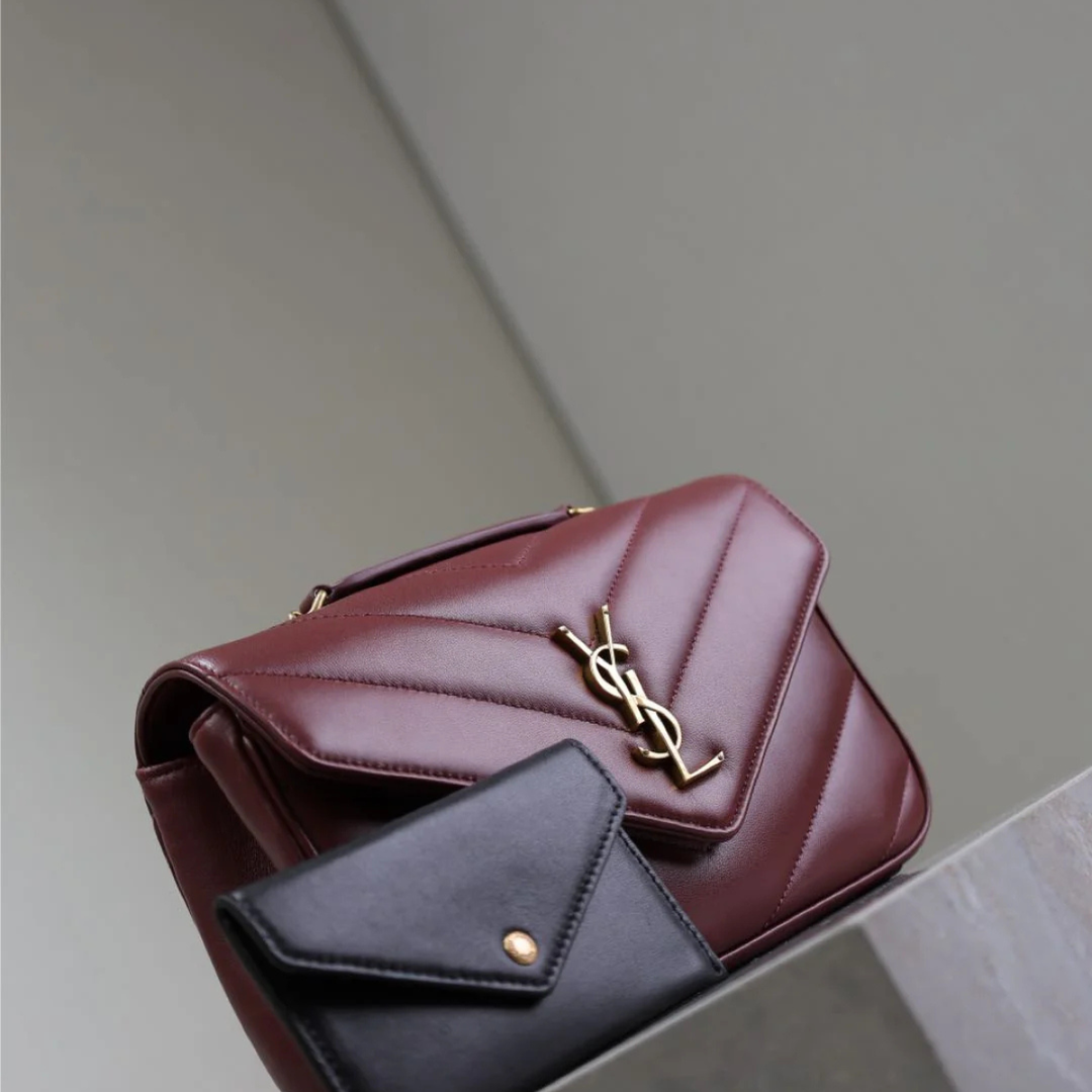 SAINT LAURENT LOULOU SMALL MATELASSÉ LAMBSKIN BAG IN BORDEAUX