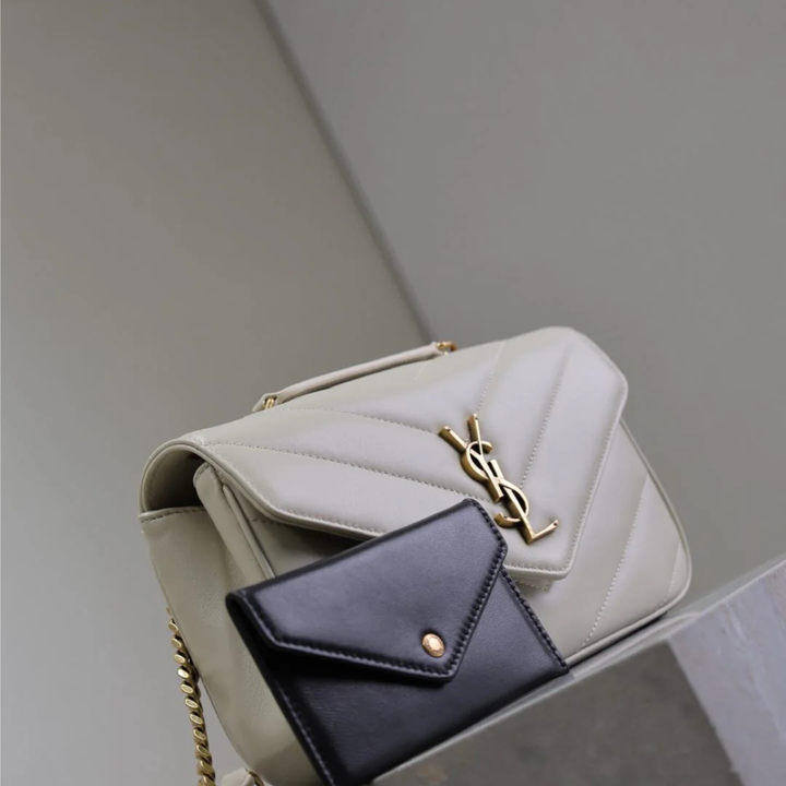 SAINT LAURENT LOULOU SMALL MATELASSÉ LAMBSKIN BAG IN WHITE